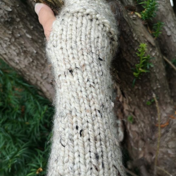Medieval Outlander Style Handmade Fingerless Knit Gloves Arm Warmer Wool… - Picture 7 of 9